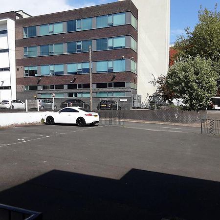 Quiet 2 Bedroom Flat In Darlington With Free Parking, Wi-Fi And More Luaran gambar